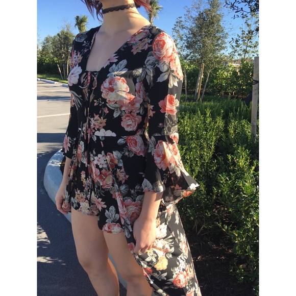 Floral Maxi Romper sold out - Picture 2 of 8